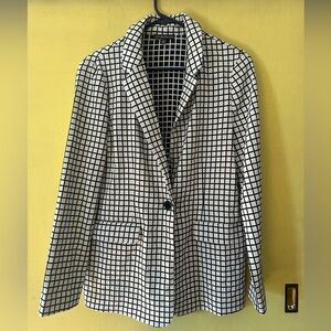 Women’s blazer. Will accept offers!